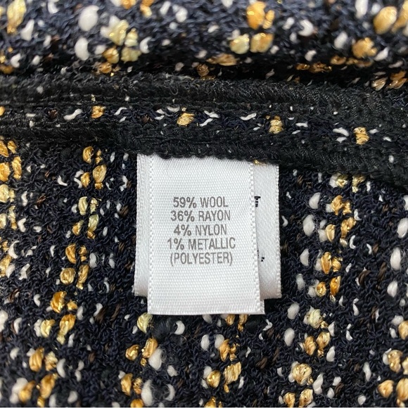 St. John Collection knit skirt - Picture 4 of 8